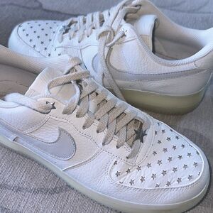 Nike Air Force 1 Stars! White with platinum and gum sole, natural lace. size 9.5